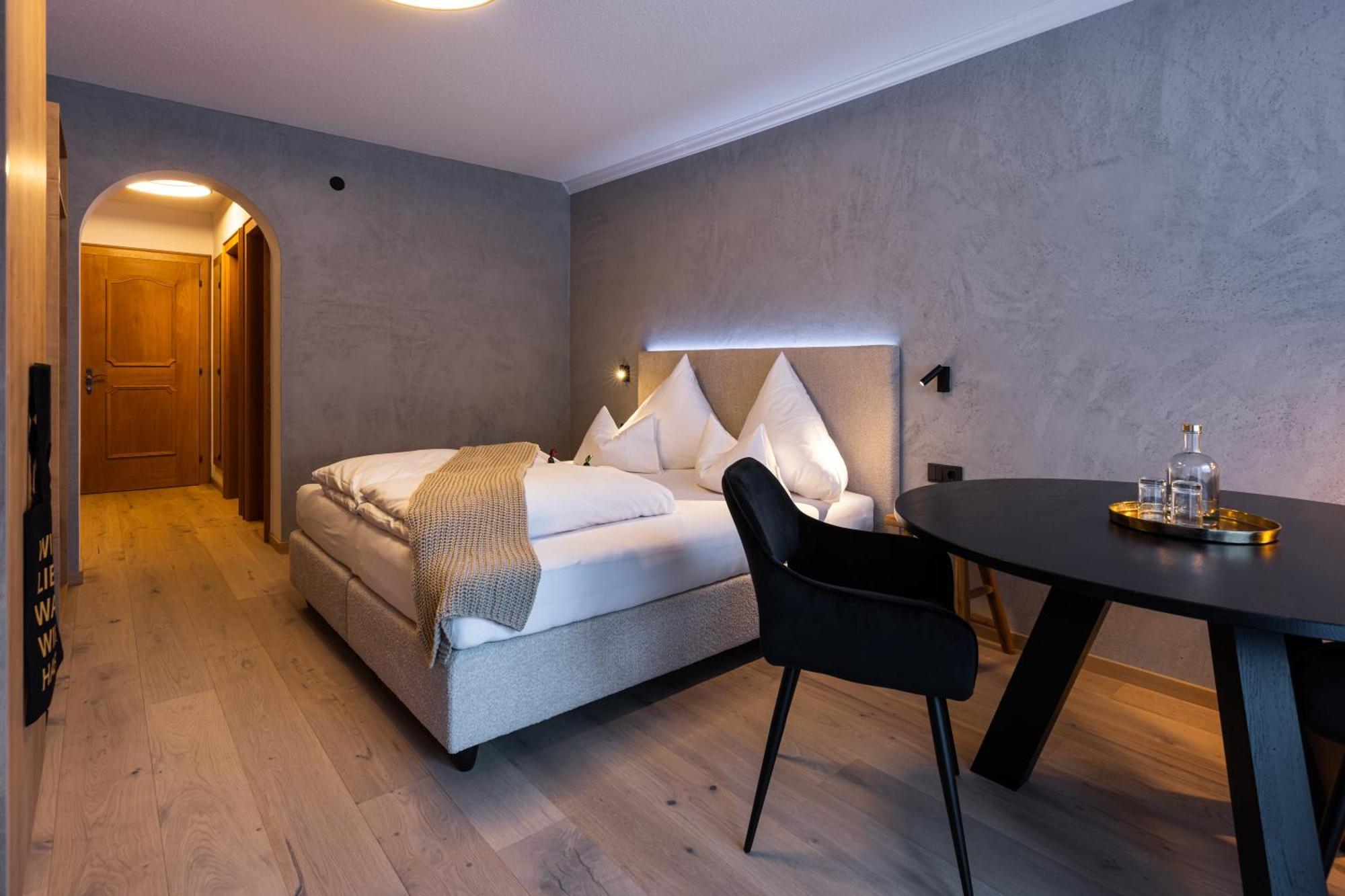 Quality Hosts Arlberg - Afoch Fei - Das Landhaus Sankt Anton am Arlberg Exterior photo